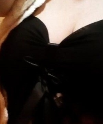 Огонь и лёд в одном флаконе! Обаятельная брюнетка для мужчины, ценящего нежность и страсть. Приглашаю к себе, чтобы подарить тебе море удовольствия и наслаждения. 11187, 39 лет